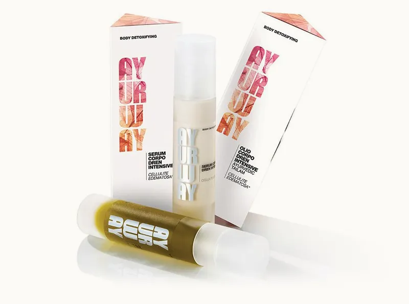 Linea Detoxifying corpo di Ayurway: siero e olio con le confezioni
